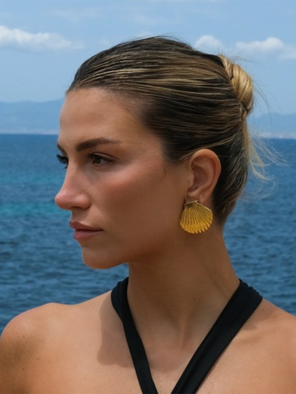 Shell earrings – gold finish side profile