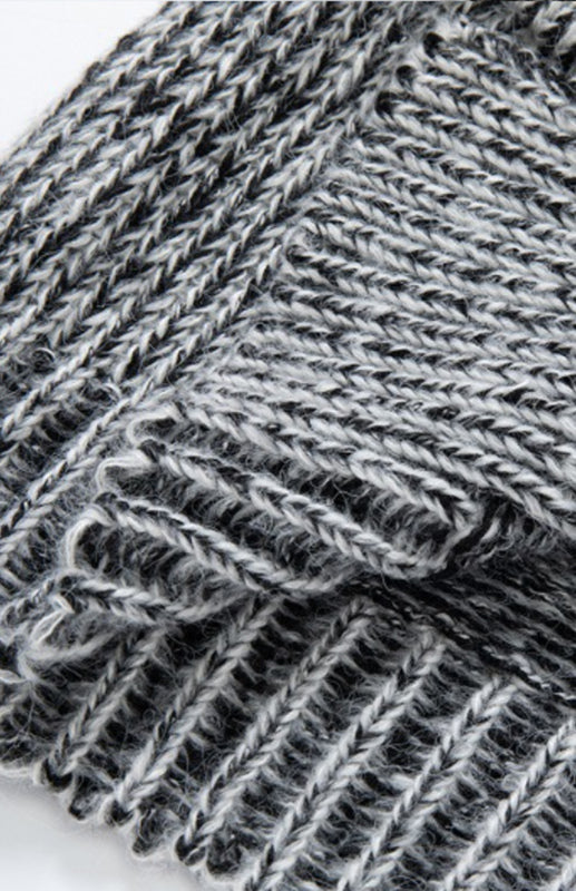 Herren-Strickjacke mit Kapuze, mittellang, mit Hornschnalle 