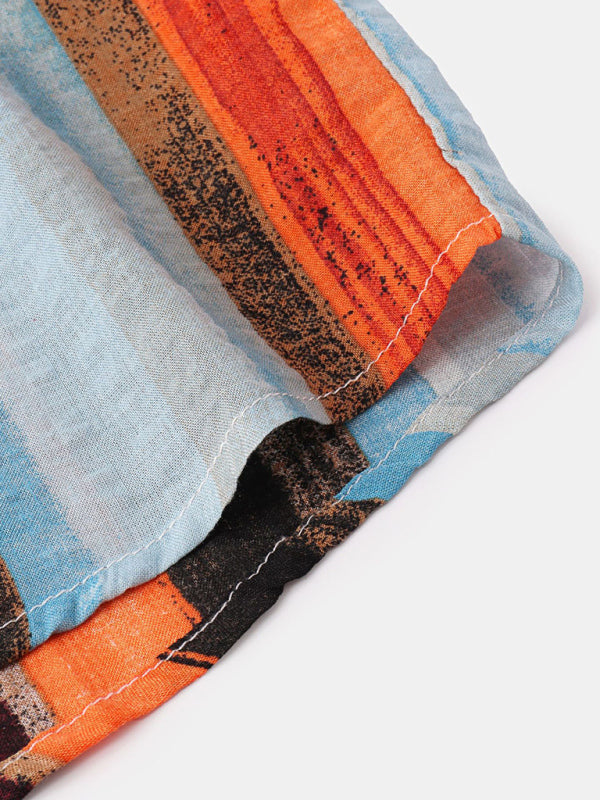 Lässiges Herrenhemd im Hawaii-Stil mit Print – perfekt für Strandurlaub und Freizeit. 
