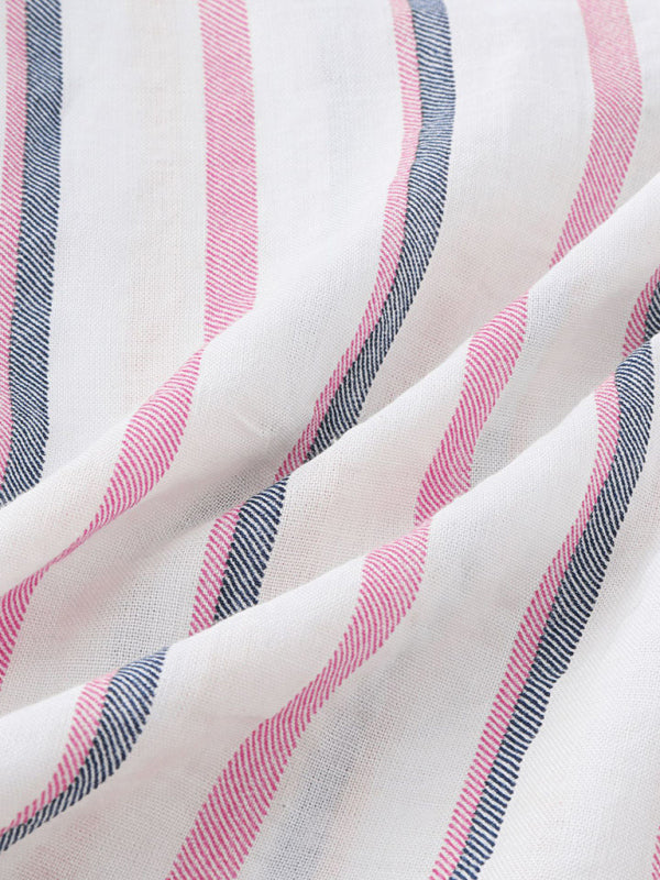 Lässiges Herrenhemd im Hawaii-Stil mit Print – perfekt für Strandurlaub und Freizeit. 