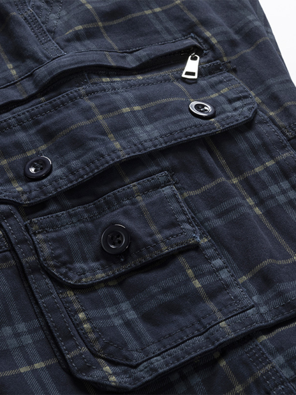 Herren-Shorts, lässige Sportshorts, schlichtes Karomuster, schmal geschnittene, mittellange Hose mit mehreren Taschen 