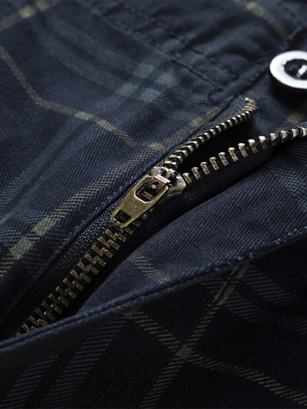 Herren-Shorts, lässige Sportshorts, schlichtes Karomuster, schmal geschnittene, mittellange Hose mit mehreren Taschen 