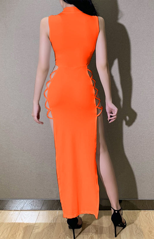 Sexy Sommerkleid mit hohem Schlitz und Trägern 