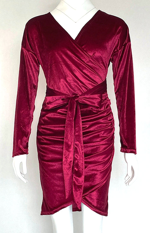 Sexy Samtkleid mit V-Ausschnitt, schmaler Passform, Schlitz und langen Ärmeln – perfekt für Cocktailpartys 