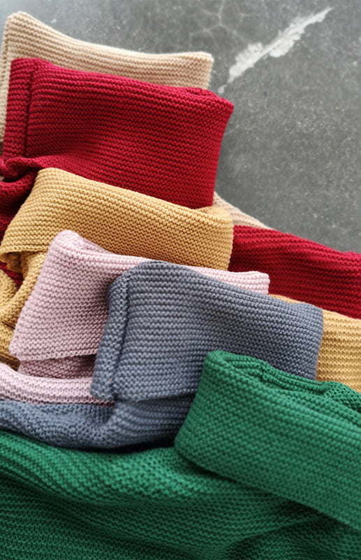 Damen-Strickpullover mit dickem Garn, langen Ärmeln und hohem Kragen 