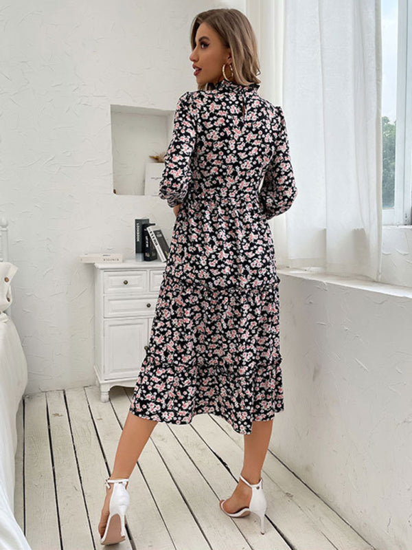 Damen-Strickkleid mit Blumenmuster und langen Ärmeln 
