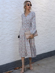 Robe midi à manches longues imprimée géométrique 