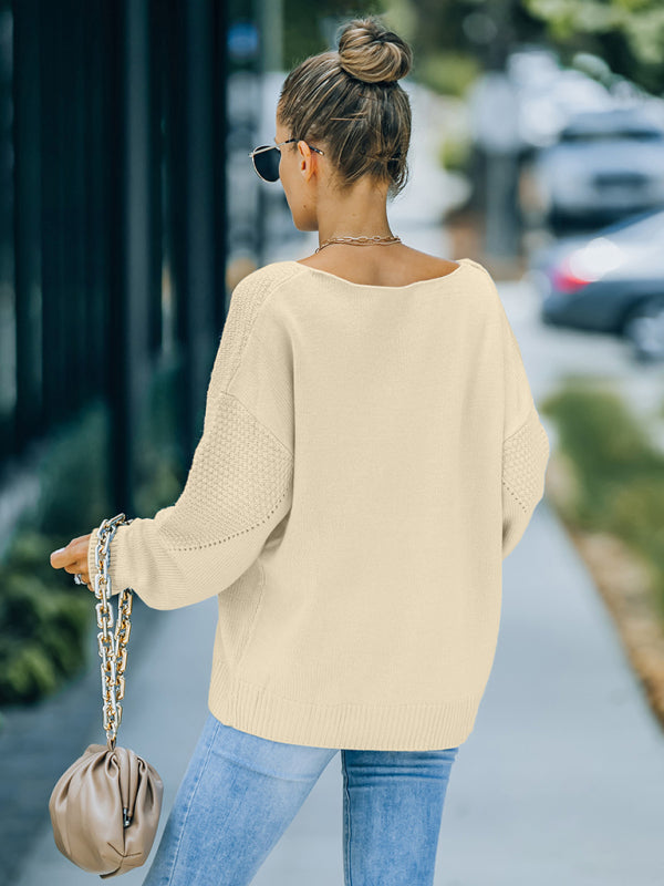 Women's Sweater V-Neck Oversized Knit – Beige – closeup view