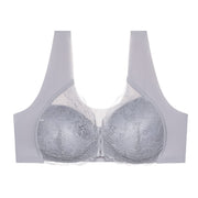 Sous-vêtements sexy et moulants en dentelle et anneaux métalliques pour une fille tentatrice 