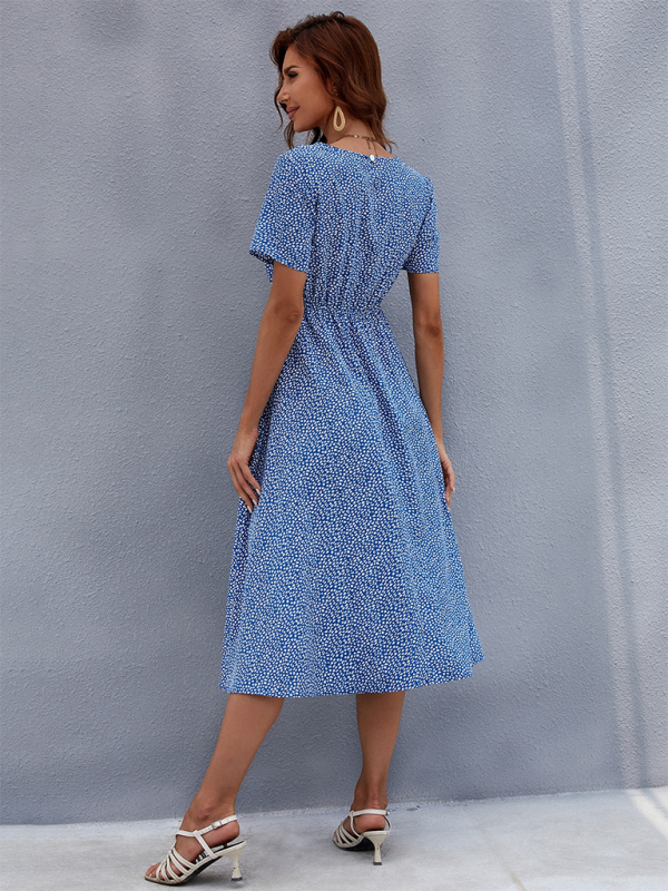 Robe fleurie d'été pour femme, petite taille, jupe mi-longue à manches courtes. 