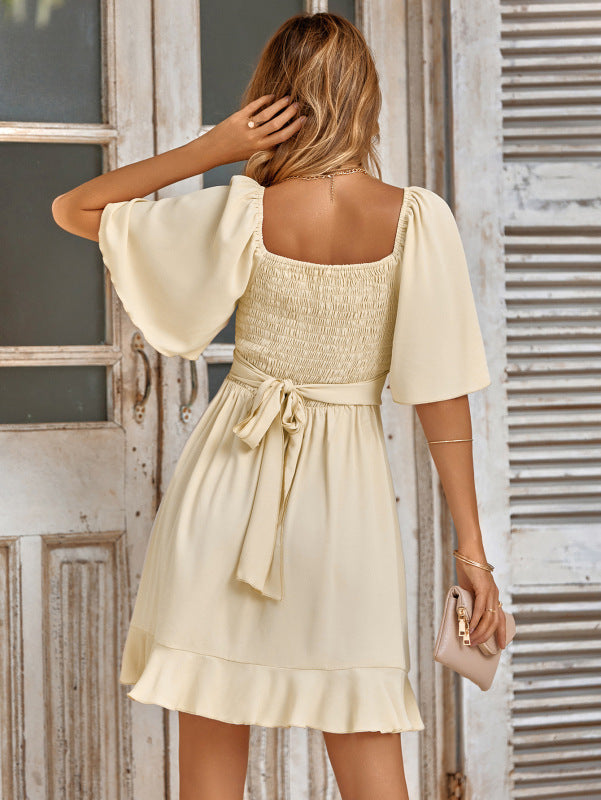 einfarbiges Sommerkleid mit V-Ausschnitt und Rüschen an der Taille für Damen 