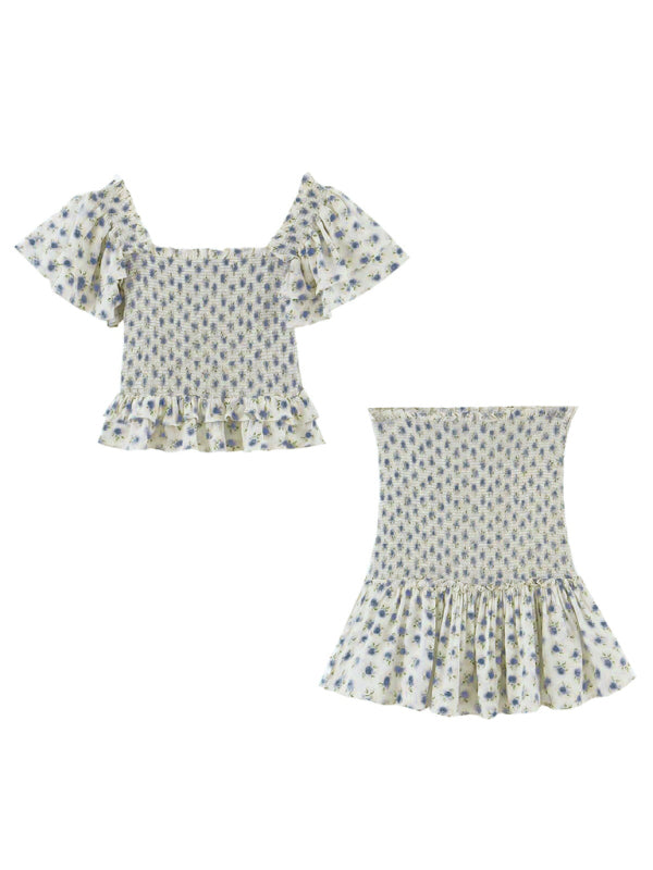 Damen-Set: Elastisches Oberteil mit fliegenden Ärmeln, Blumenmuster und Hüftrock 