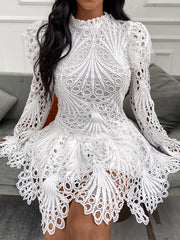 Nouvelle robe élégante en dentelle blanche ajourée pour femme 