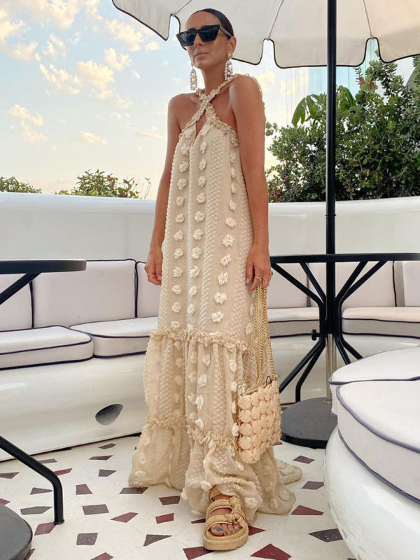 Robe dos nu pour femme, ornée de fleurs en relief et d'un motif « mopping cake ». 