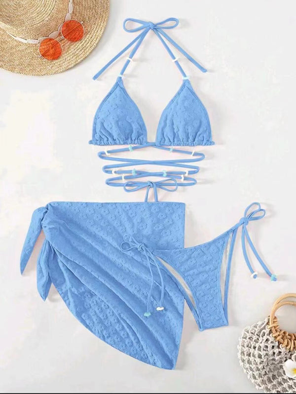 Feminine and cute three-piece bikini with floral lace pattern - Closther