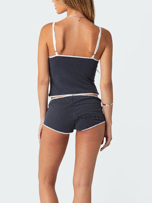 Ensemble deux pièces tendance pour femme : haut dos nu à pois, empiècements en dentelle et short sexy 