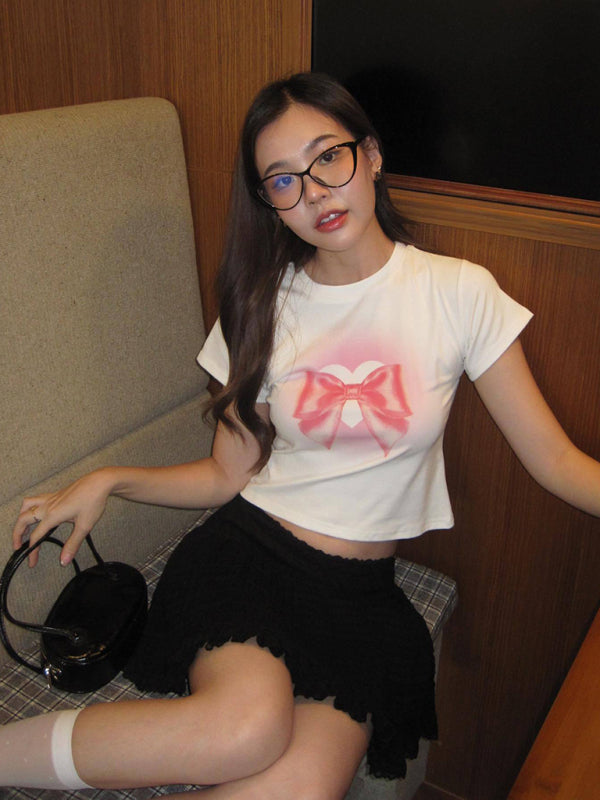 Neues Damen-T-Shirt mit Schleifenprint zum Valentinstag, Kurzarm, schmal geschnitten, Streetwear-Style, Hot Girl Fashion 