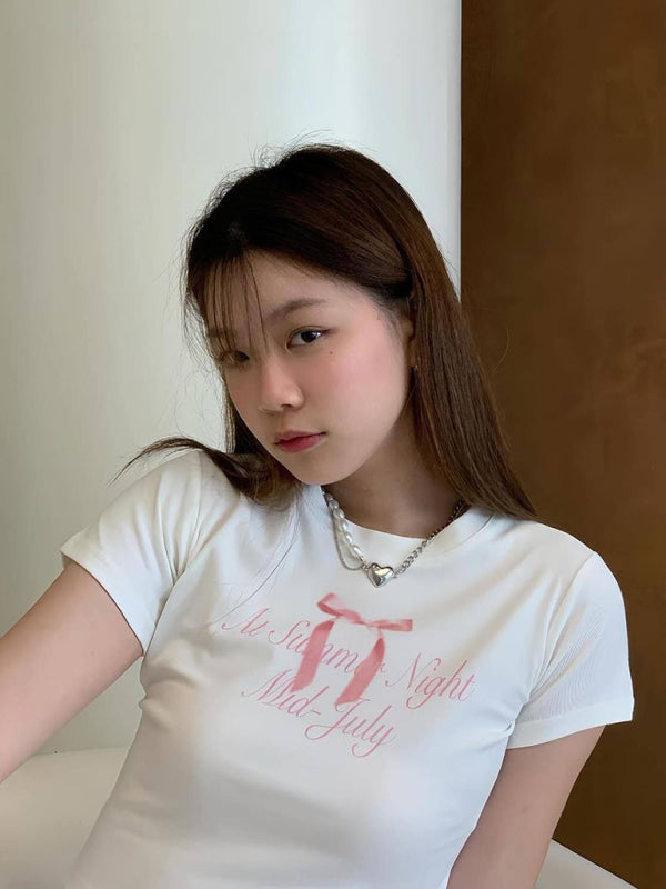 Neues Damen-T-Shirt mit Schleifenprint zum Valentinstag, Kurzarm, schmal geschnitten, Streetwear-Style, Hot Girl Fashion 