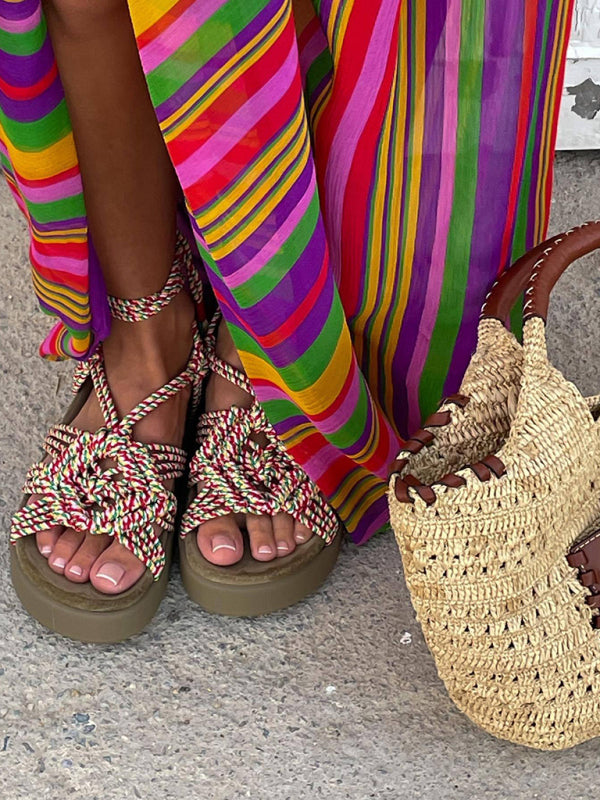 Regenbogenfarbenes, gestreiftes, ärmelloses Strandkleid mit V-Ausschnitt für Damen 