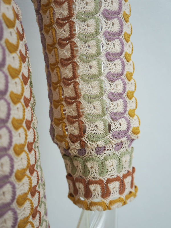 Robe longue pour femme avec décolleté en V plongeant et fente. 