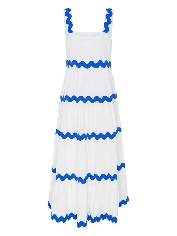 Schlichtes Design, sexy, gewelltes Tube-Top, übergroßer Trägerrock 