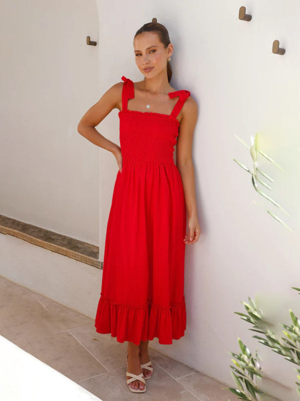 Frisches und süßes, schlichtes, einfarbiges Trägerkleid 
