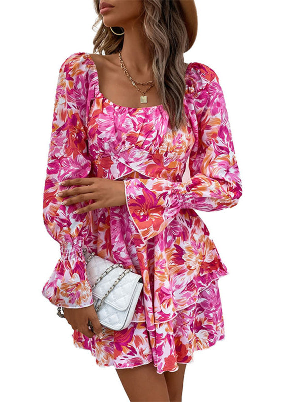 Neues kurzes Kleid mit eckigem Ausschnitt, Blumenmuster und Rüschen 