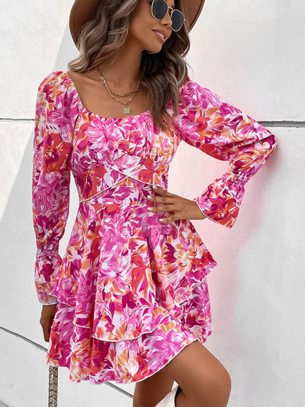 Neues kurzes Kleid mit eckigem Ausschnitt, Blumenmuster und Rüschen 