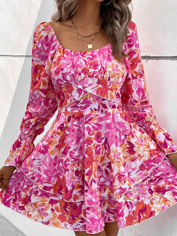 Neues kurzes Kleid mit eckigem Ausschnitt, Blumenmuster und Rüschen 