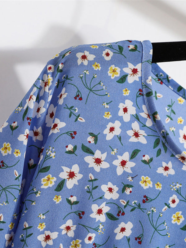 Langes, langärmeliges Chiffonkleid mit Rundhalsausschnitt, taillierter Passform und Blumenmuster, das die Taille betont 
