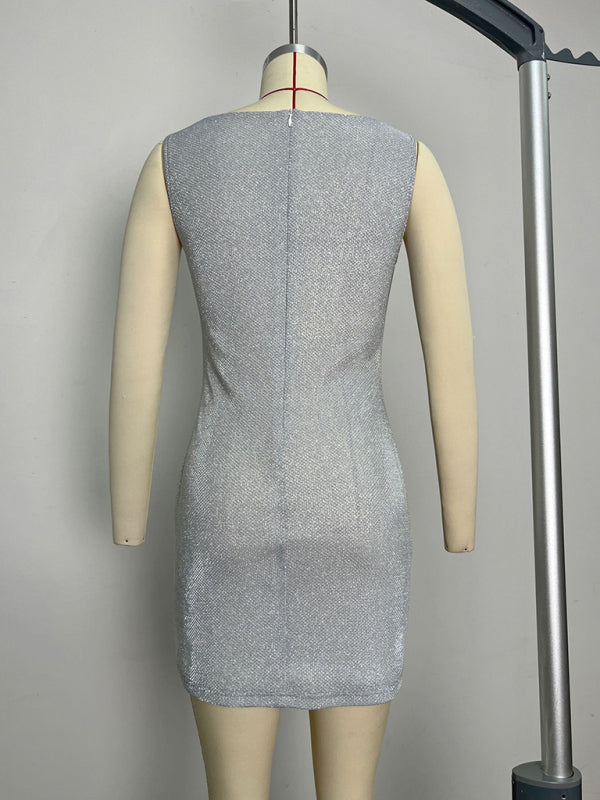 Sexy Damenkleid mit Schleierkrautmuster und blumenförmigem Ausschnitt am Gesäß 