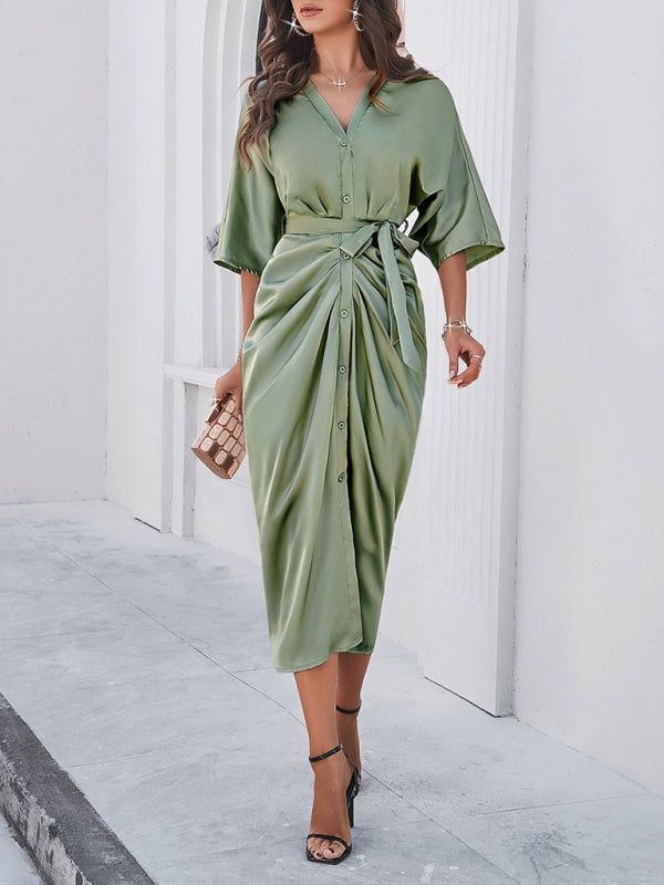 Neues, elegantes, einfarbiges Kleid mit Taillenbetonung 