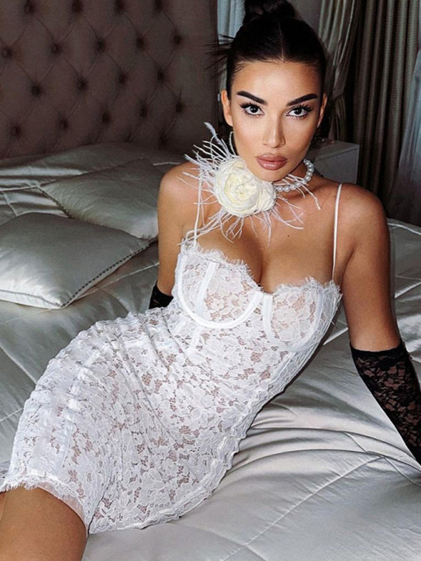 Robe à bretelles sexy et amincissante avec sac à dos et ceinture. Nouvelle mode 