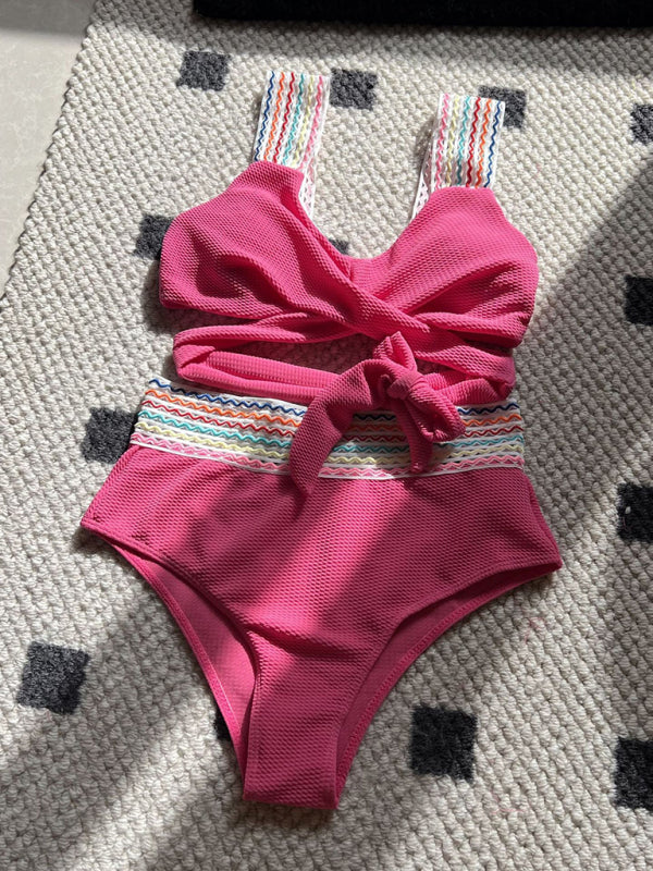 Neuer zweiteiliger Badeanzug der Rainbow Ribbon Serie mit hohem Bund 
