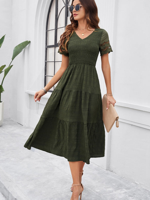 Neues einfarbiges Kurzarmkleid mit V-Ausschnitt 