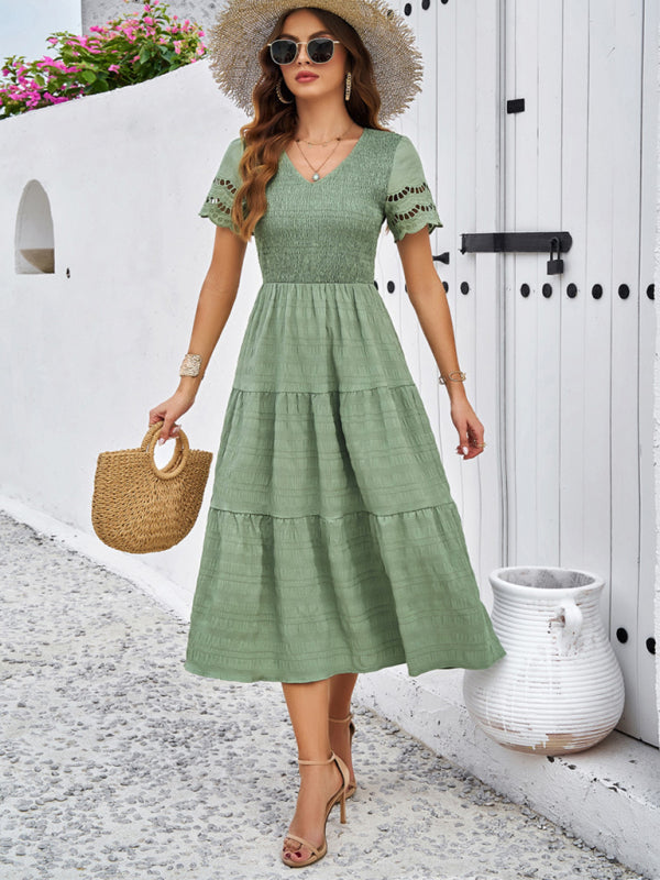 Neues einfarbiges Kurzarmkleid mit V-Ausschnitt 