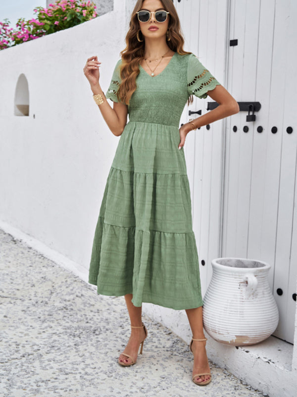 Neues einfarbiges Kurzarmkleid mit V-Ausschnitt 