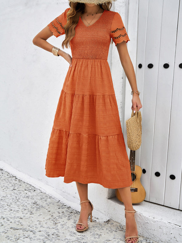Neues einfarbiges Kurzarmkleid mit V-Ausschnitt 