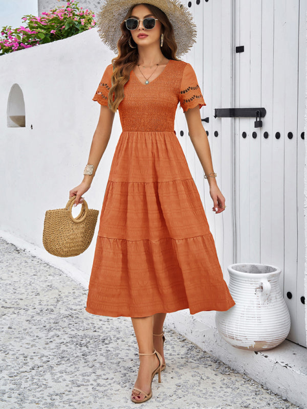 Neues einfarbiges Kurzarmkleid mit V-Ausschnitt 