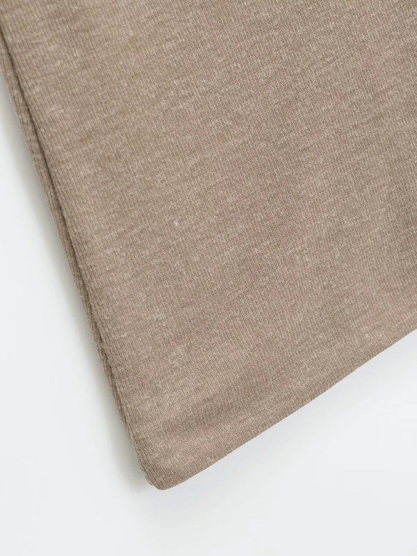 Neues Design mit verdrehtem Einlinienkragen, sexy, figurbetontes, einfarbiges T-Shirt für heiße Mädchen 