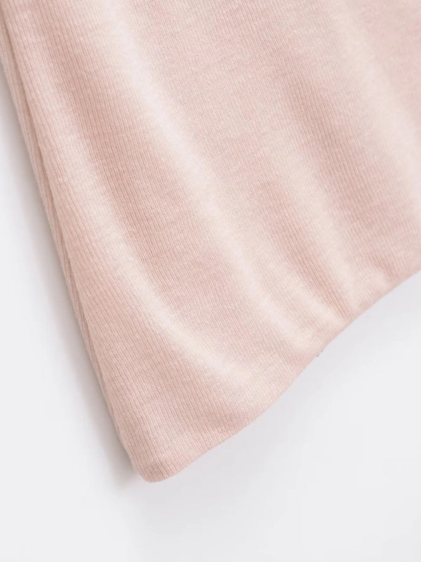 Neues Design mit verdrehtem Einlinienkragen, sexy, figurbetontes, einfarbiges T-Shirt für heiße Mädchen 