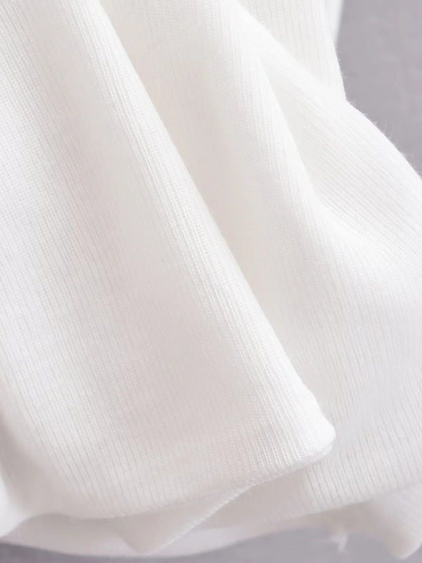 Neues Design mit verdrehtem Einlinienkragen, sexy, figurbetontes, einfarbiges T-Shirt für heiße Mädchen 