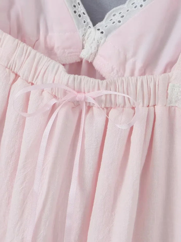 Neues, sexy Spitzenkleid im süßen und reinen französischen Stil mit V-Ausschnitt und Trägern – kurzes Kleid 