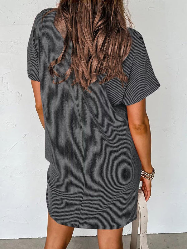 Casual contrasting wavy striped short-sleeved pocket dress - Closther