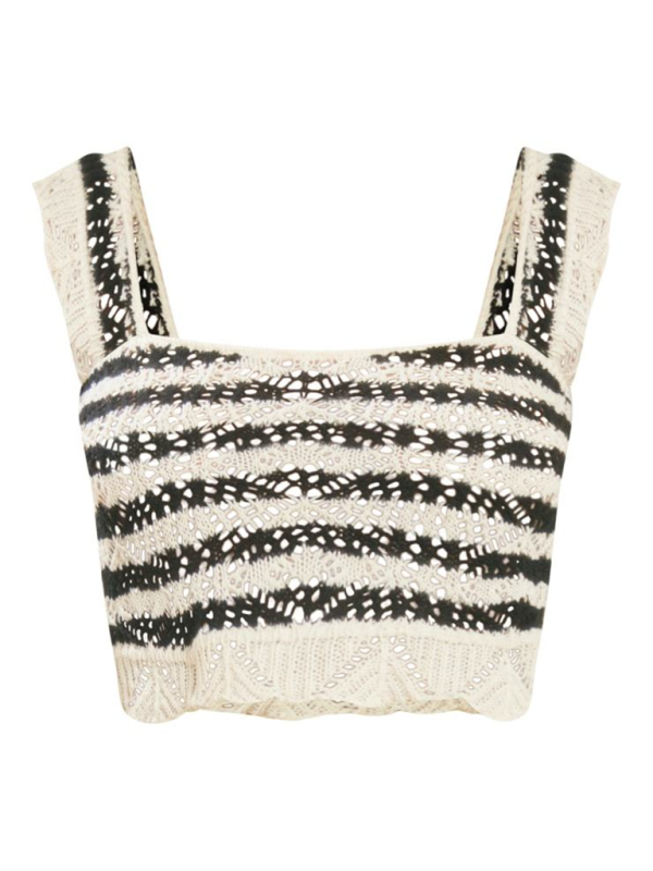 Sexy, bauchfreies Neckholder-Top für Damen mit luftigen Shorts und gestreiftem Anzug 