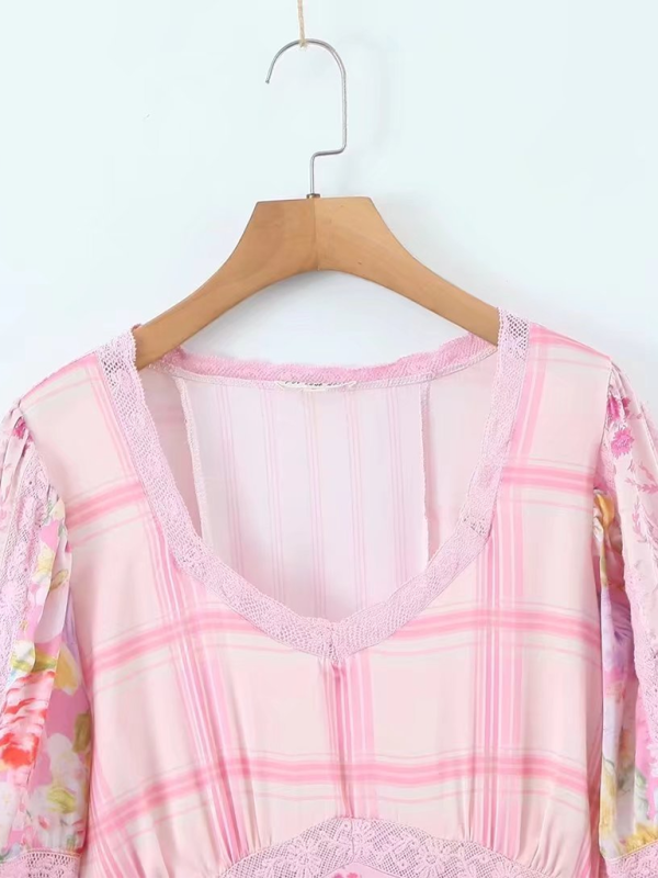 Neues langärmeliges Kleid mit Farbblock-Spitzendetails 
