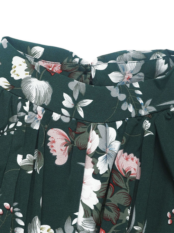 Elegantes Kleid mit hohem Bund, langen Ärmeln und Stehkragen im neuen Retro-Print 