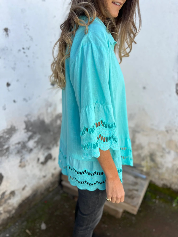 Chemise à manches évasées en dentelle pour femme avec boutons ajourés 