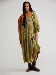 Robe vert tournesol à col carré brodé, style décontracté, nouvelle génération 