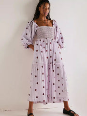Neues, lässiges, besticktes Kleid mit eckigem Kragen und Sonnenblumenmuster in Hellviolett 